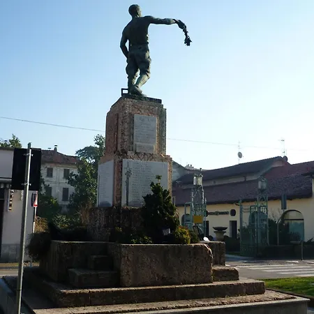 Konukevi Don Carlos *